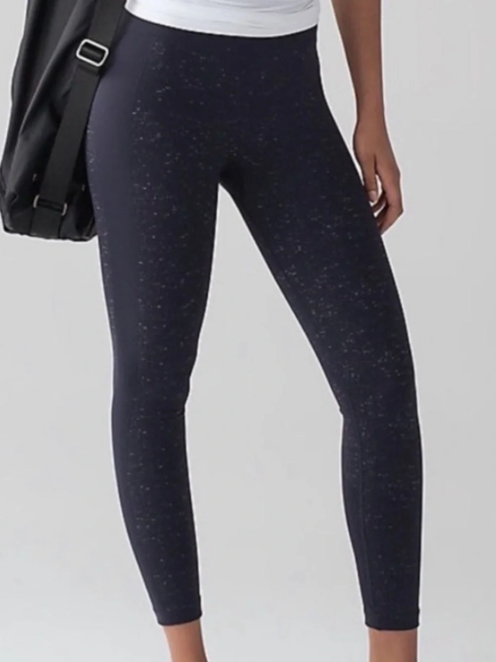 Lululemon Free To Flow 7/8 Tight in Speckled Purple Size 6